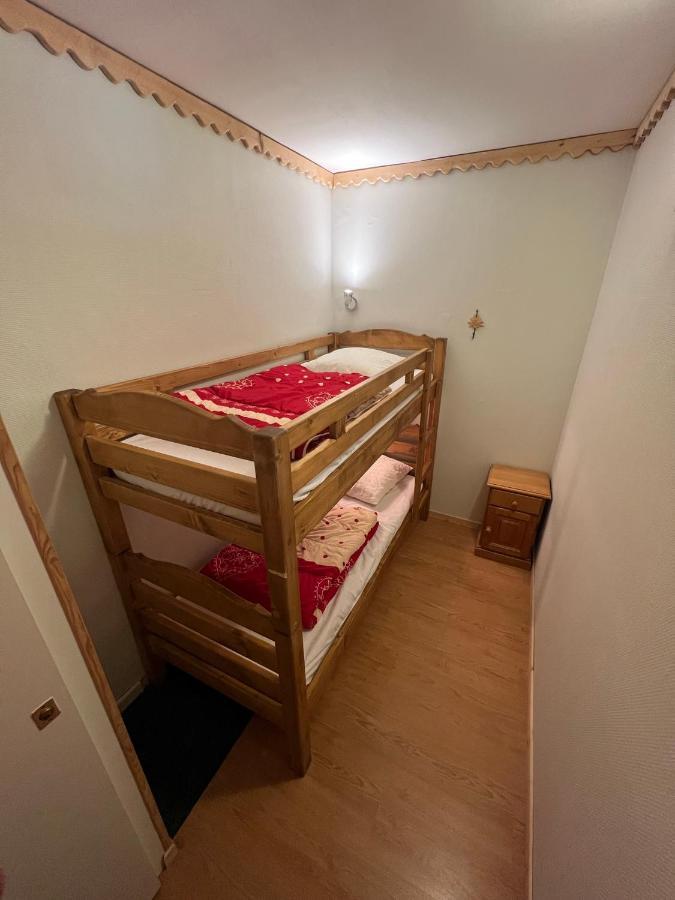 Bel Appartement Proche Du Centre De Châtel Esterno foto
