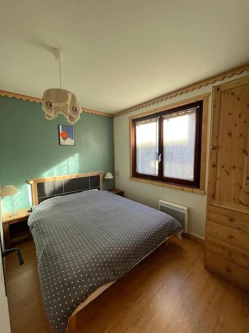 Bel Appartement Proche Du Centre De Châtel Esterno foto